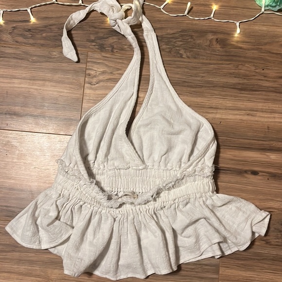 Cropped Ruffle Halter Top - Picture 8 of 9